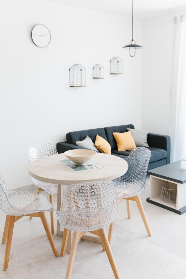 Apartmani Toma ปาโกชตาเน ภายนอก รูปภาพ